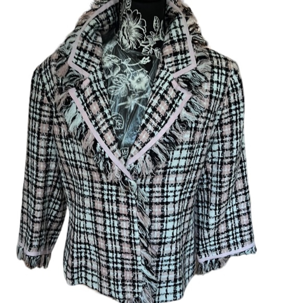 Metrostyle  size 12 pink & white check skirt suit frayed details like new